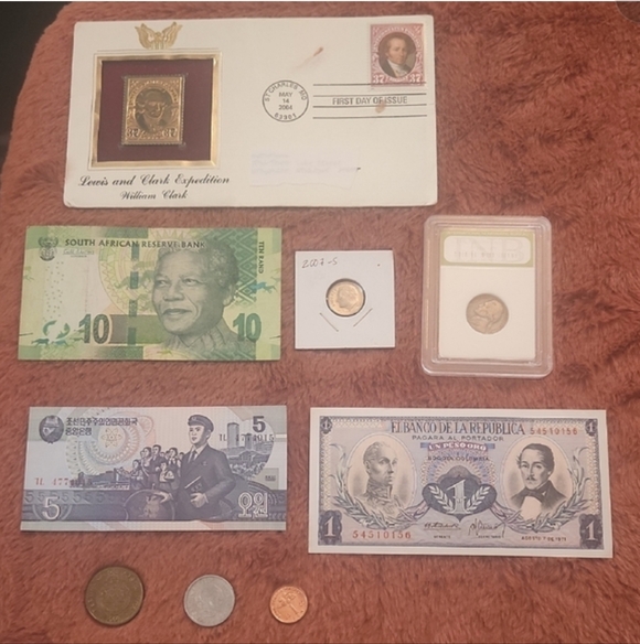Assorted Currency Collection - Picture 3 of 9